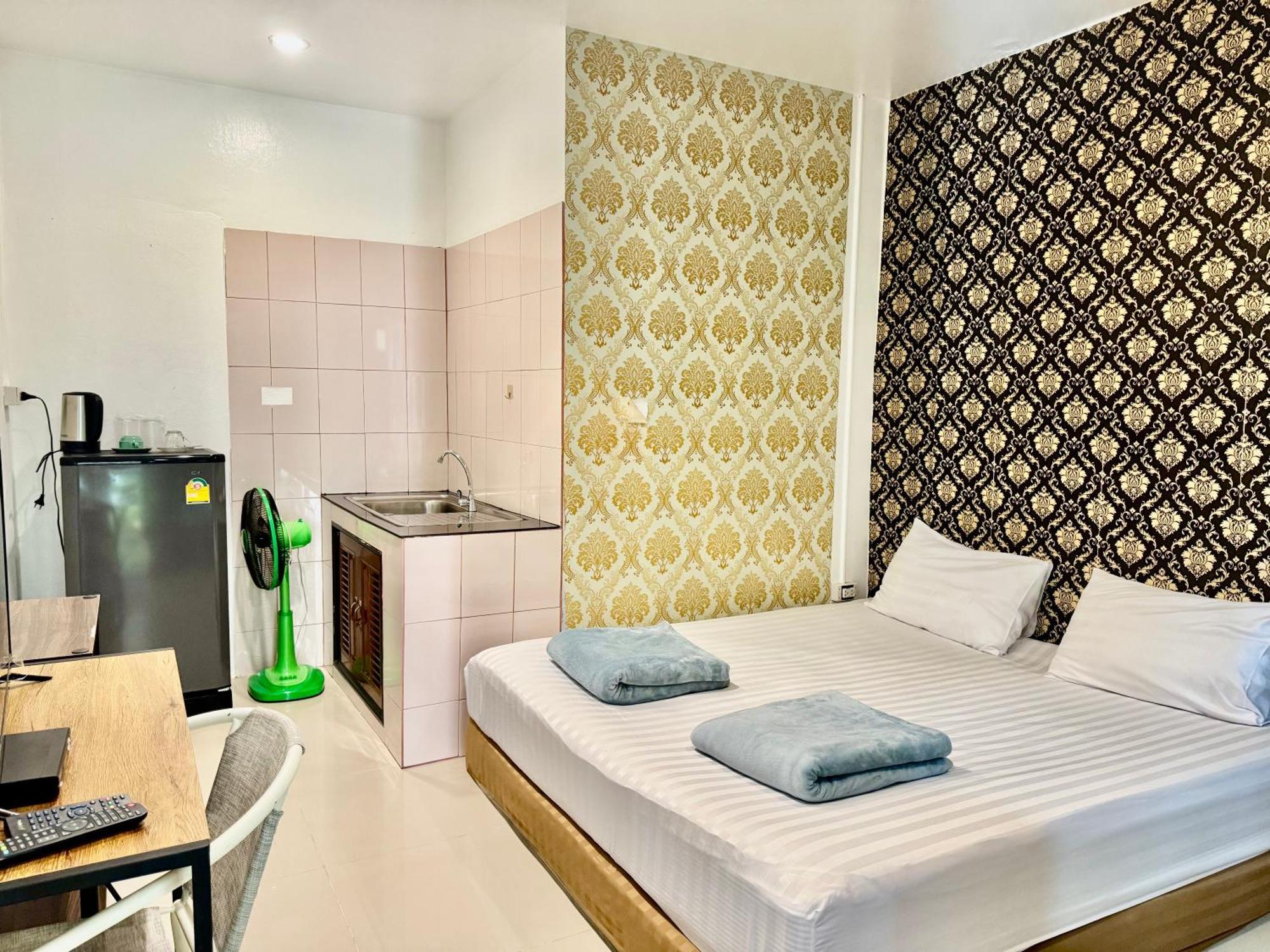 Golf House Hotel Nai Yang ภายนอก รูปภาพ